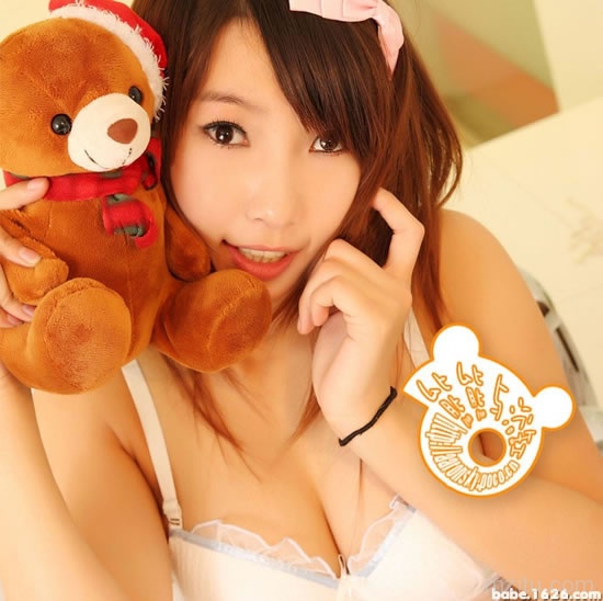 粉嫩天真靓丽青春内衣美女