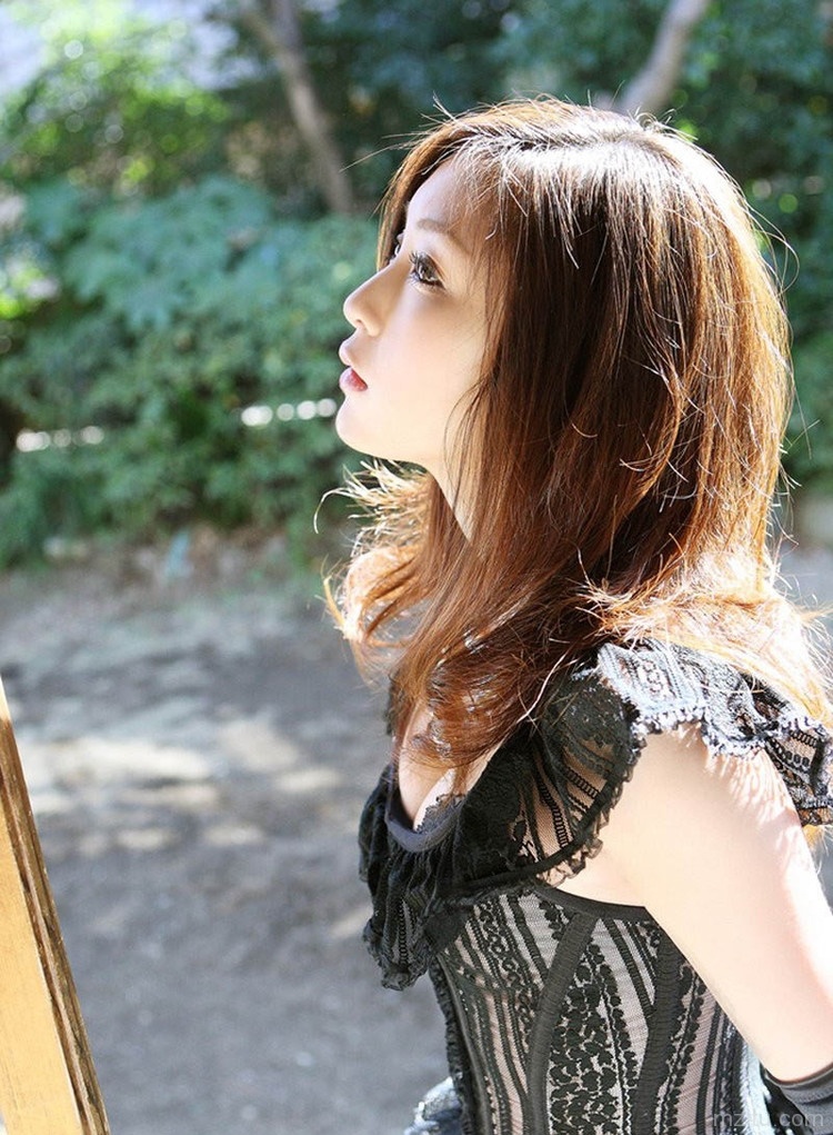 广美小女生胸器写真