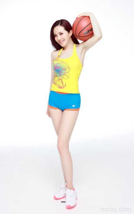 篮球宝贝孟茜