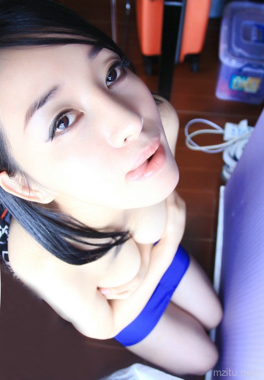 极品空姐诱惑写真