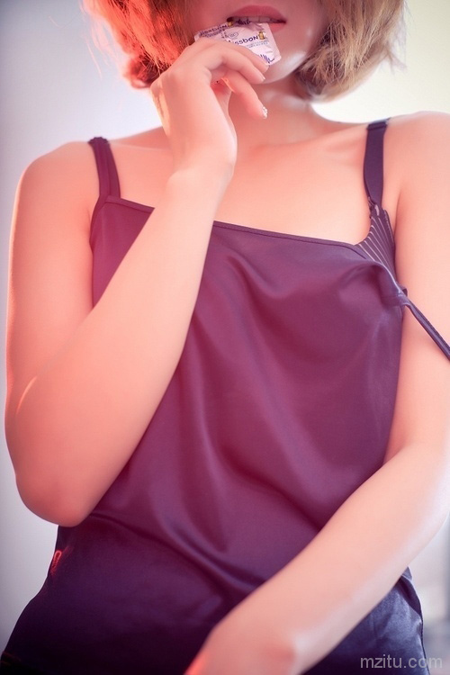 极品嫩模性感诱惑