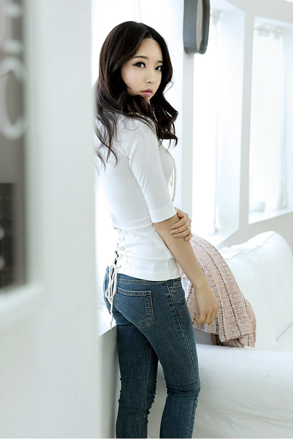 干净清澈的韩国美女