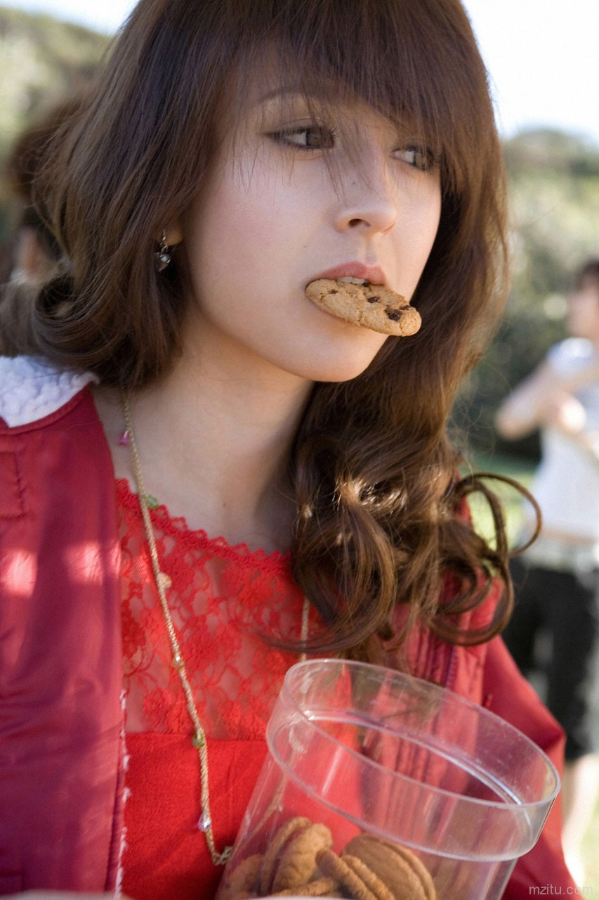 莉亚迪桑 Leah Dizon惹火写真