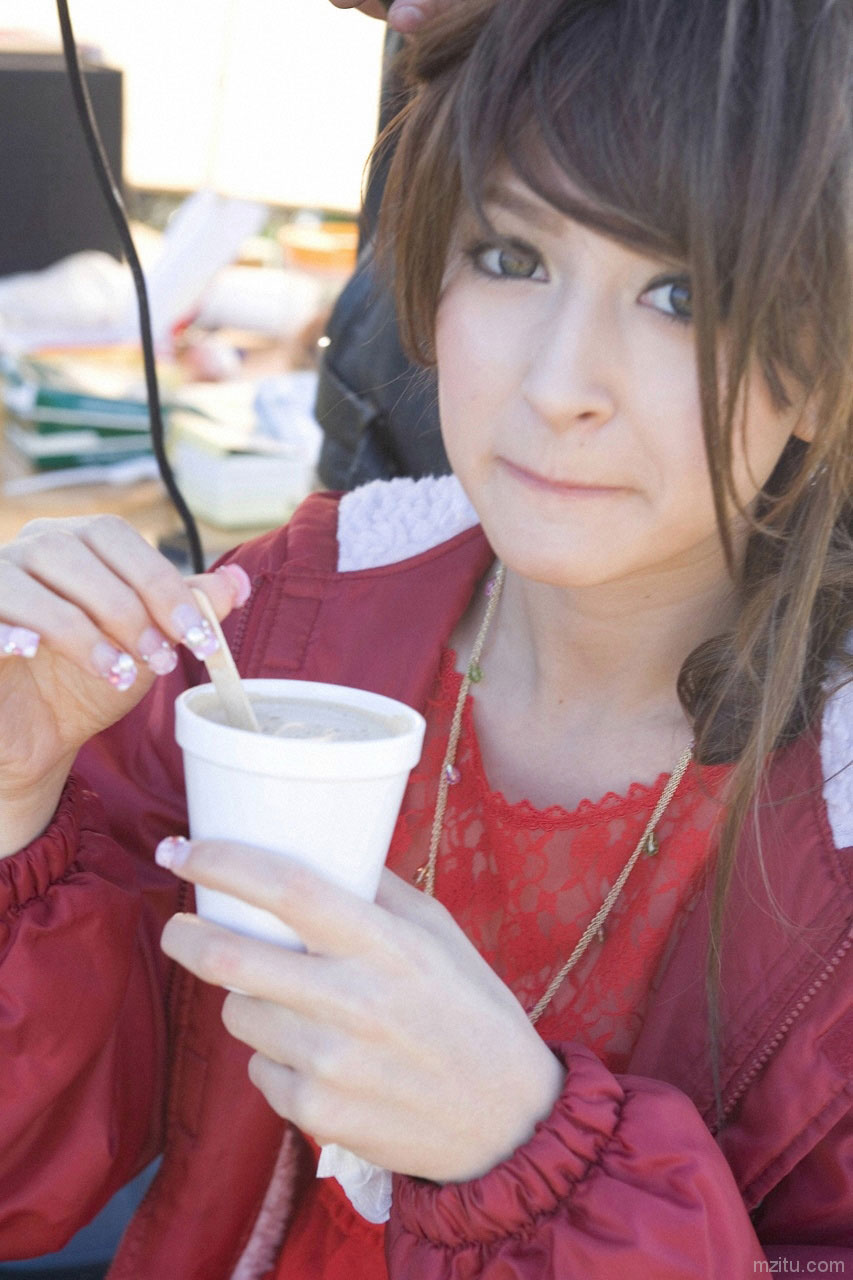 莉亚迪桑 Leah Dizon惹火写真