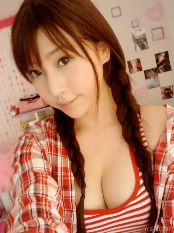 哈尼族童颜巨乳童小芯照片合集