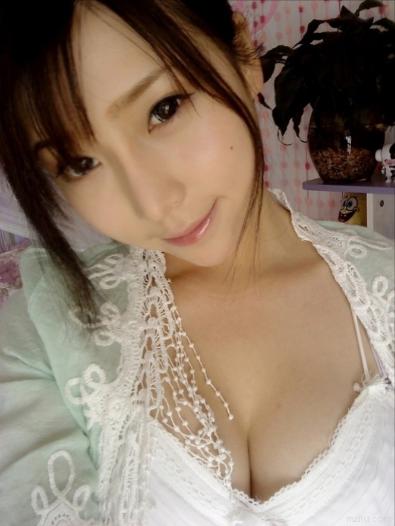 哈尼族童颜巨乳童小芯照片合集